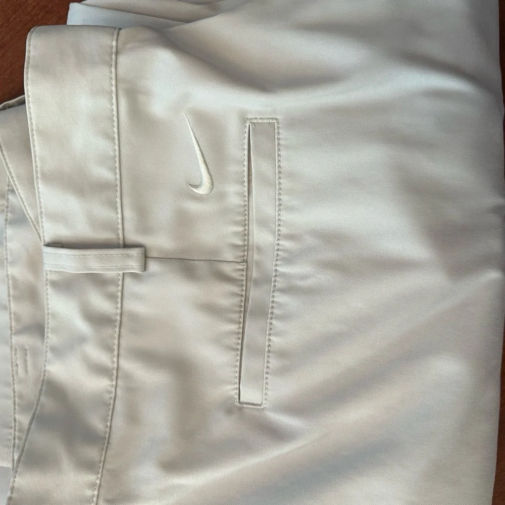 EUC Nike Cream Chinos Versatile Cotton Blend